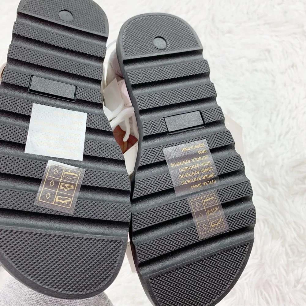 Crewcuts‎ Girls' fisherman lug-sole sandals in white